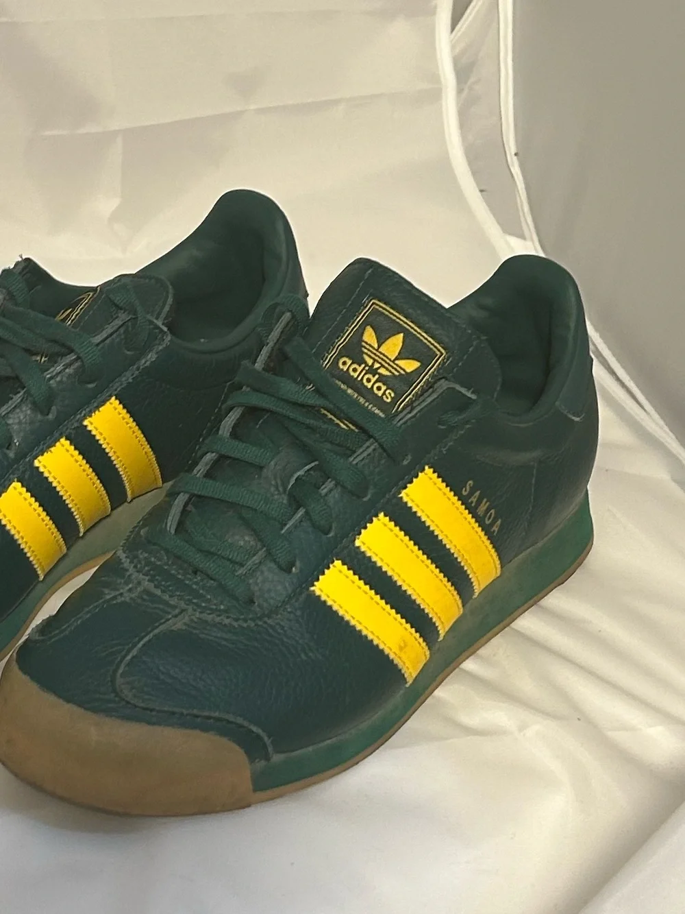Adidas Samoa Green Leather Sneakers with Yellow Stripes M7/W9